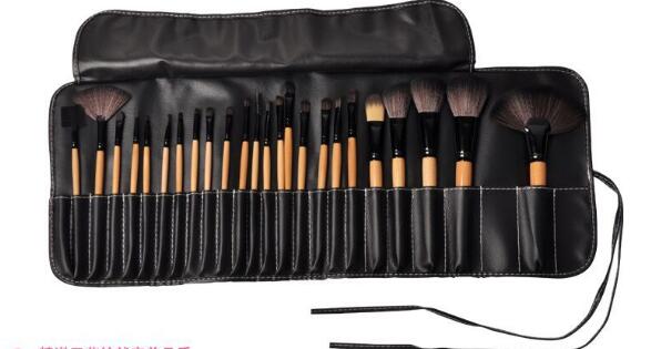 Makeup brush set foundation and eyeshadow brushes